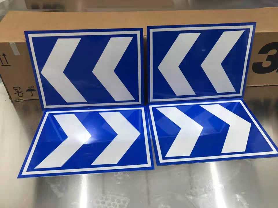 Underground parking lot vehicle guide sign entrance guide plate ramp guide plate arrow signage garage signage