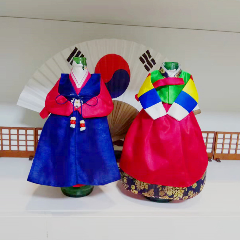 Korean Hanbok bottle set Princess skirt red wine set wine set Korean folk craft gift decoration gift gift