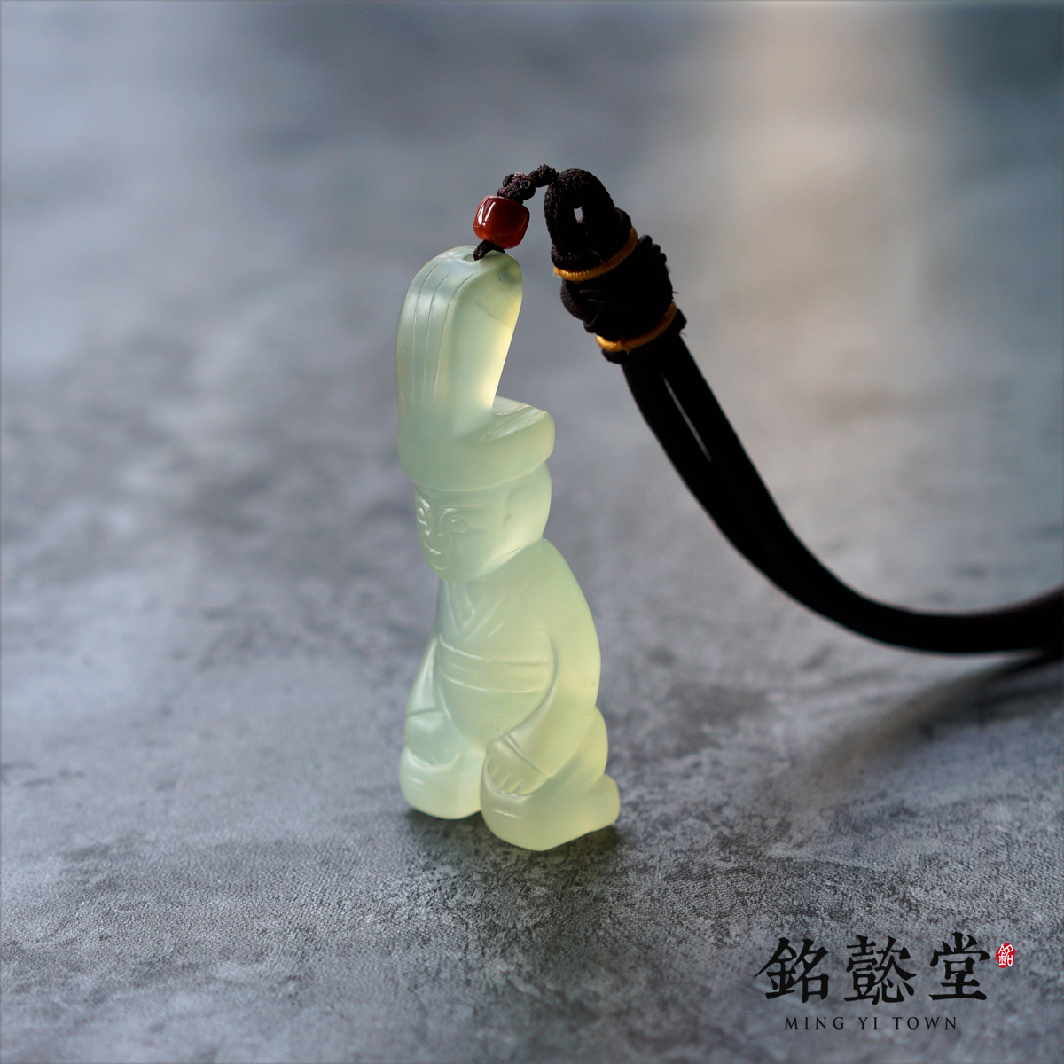 (name-hall) imitation ancient Xiaoyu people's pendant < encountered your person > jade knee-man piece (which has been tied)