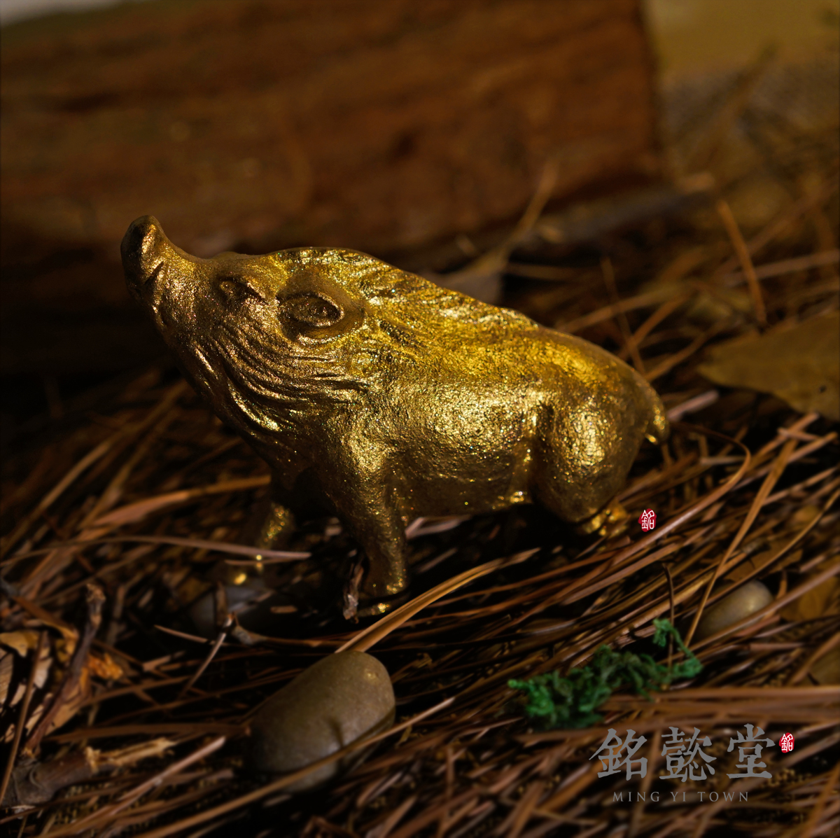 (Ming Yitang) Japanese antique iron pig gold lacquer wild boar Japanese lacquer craft ornament with light Buddha female wild boar