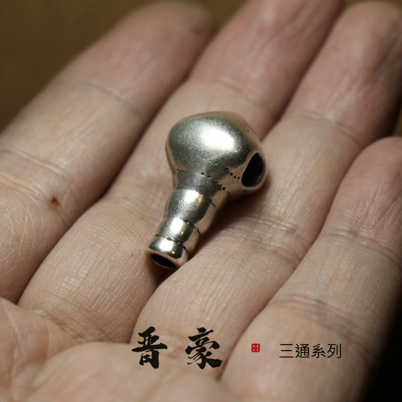 New Model of Submarine Buddha Head Three-Way Connector Launched, Tibetan-Style Jin Hao Bead String Accessories, Clasp, Running Ring, Back Cloud Ornament, Daineng New Model of Submarine Buddha Head Three-Way Connector Launched, Tibetan-Style Jin Hao Bead String Accessories, Clasp, Running Ring, Back Cloud Ornament, Daineng