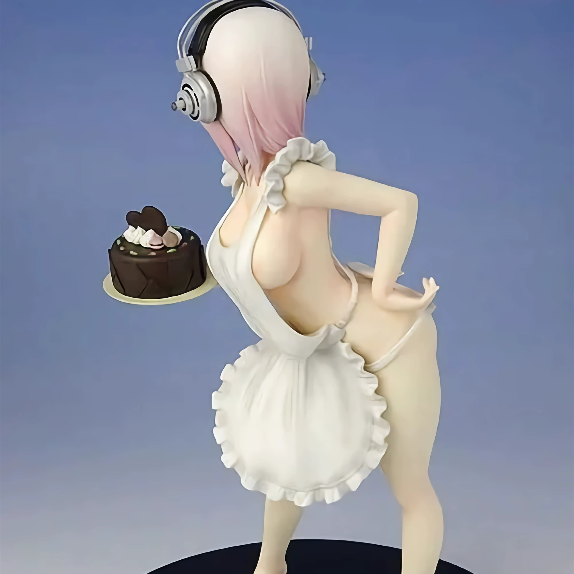 Фигурка Super Sony Cake Sonoko 22 см (съёмная) — декоративная модель в позе горничной на День святого Валентина