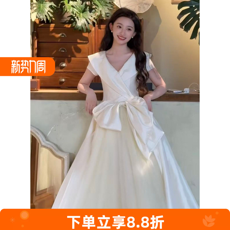 French-Style Light Wedding Dress for Petite Brides, Simple Retro Satin Engagement Dress, High-End Light Luxury French-Style Light Wedding Dress for Petite Brides, Simple Retro Satin Engagement Dress, High-End Light Luxury