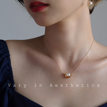 VIA original design simple temperament ins cold wind natural single Pearl smile collarbone necklace female