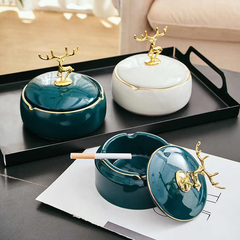 Creative Deer Head Cigarette Ash Trays Eurostyle Luxury High-end Home Living Room Anti-Fly Ash with lid office Tobacco Vat Pendulum