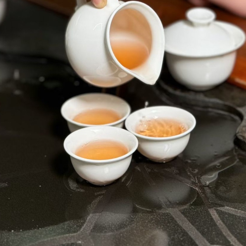 Real Shot of Kung Fu Tea Chaozhou Phoenix Dancong Oolong Tea, Dancong Spring Tea with Ginger Flower Aroma, 2026 New Tea in Tin Can