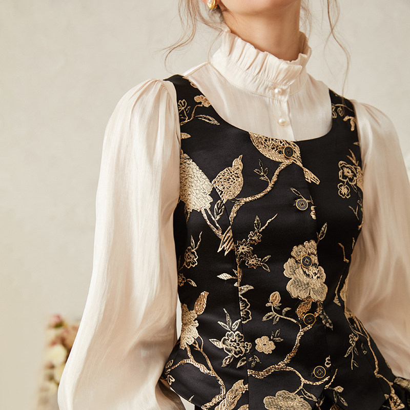 Summer 1 DU Home Custom Embroidery Retro Palace Tints Wind Improved Horse Chia Type half skirt suit Q