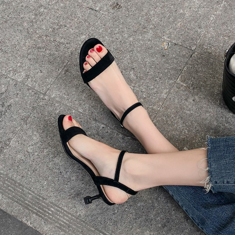 2026 Summer New Style 3cm Strap Sandals Women's Mid-Heel 5cm Fairy Style Thin Heel Kitten Heel Women's Shoes Size 32 33 Small Size