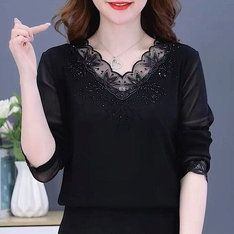 Lace Collar Mesh Base Shirt for Women, New Autumn and Winter Style, Fleece-Lined, Stylish Rhinestone T-Shirt, Sexy Hollow Lace Shirt
