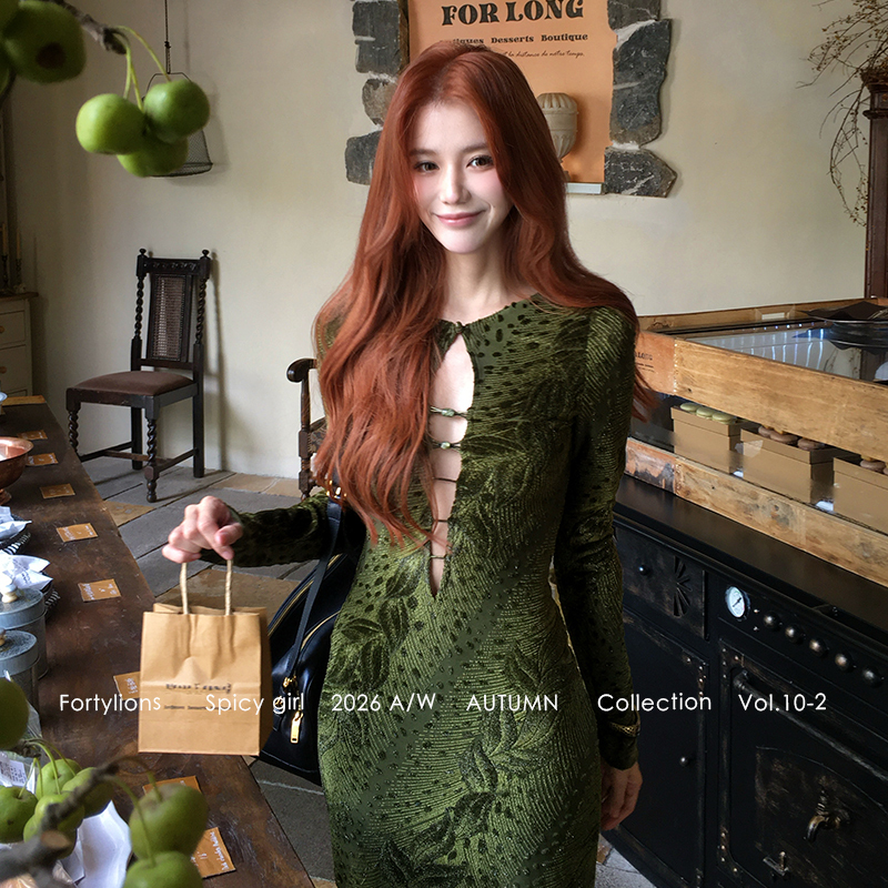 Fortylions Green Long Velvet Print Waist-Cinching Hollow-Out Dress for Women, Autumn Season, Waist-Cinching, Hip-Hugging A-Line Dress