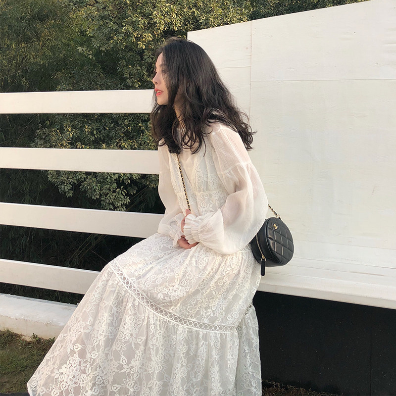 Via Vela2021 Suspender lace dress Very fairy French niche temperament Long French skirt