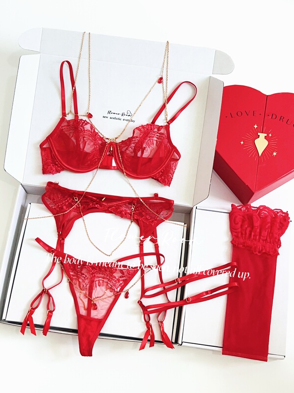Flower Room【Warm】Christmas Red Sexy Lace Lingerie for Women with Small Bust, Push-Up Bra Set for Women Flower Room【Warm】Christmas Red Sexy Lace Lingerie for Women with Small Bust, Push-Up Bra Set for Women