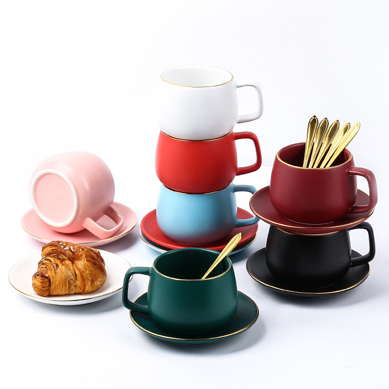 European-style macaron-colored ceramic gold-painted coffee cup home coffee cup shop couple water cup breakfast cup with cup holder