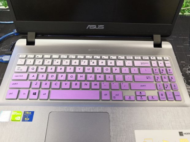 ASUS / ASUS phiên bản đá YX560UD8550 máu tám thế hệ lõi i7-8550U 15.6-inch màng bảo vệ bàn phím máy tính xách tay chơi game đụng chốt bìa pad bụi - Phụ kiện máy tính xách tay dán chống chói laptop