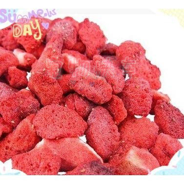 Freeze-dried Natural Strawberry Crisp Healthy Nutrition Strawberry Dry Strawberry Crisp Rabbit Dragon Cat Vitamin C Supplement 20g