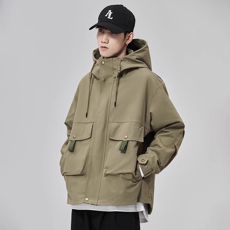 春と秋に男性のための日本の機能的な作業服ジャケット流行のブランドゆったりアウトドアフード付き防水ジャケット男性用