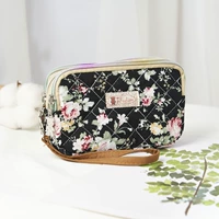 Белое черное дно пион средний