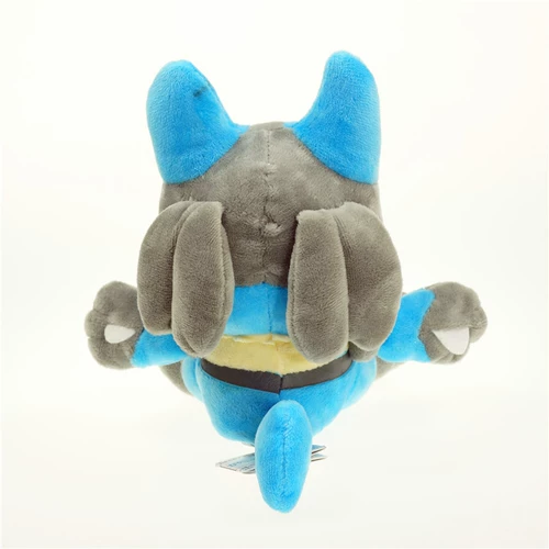 Маленькая плюшевая кукла, игрушка