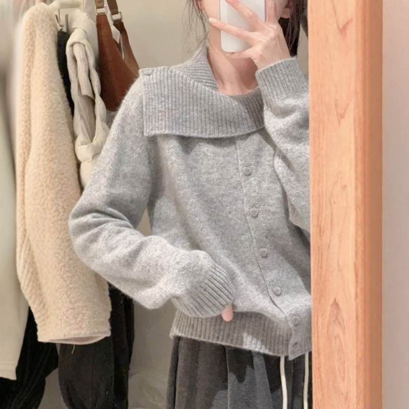 Gray Lapel Wool Knit Cardigan Jacket for Women, Winter, Stylish, Unique, Irregular, Very Attractive, Soft and Cozy Top Gray Lapel Wool Knit Cardigan Jacket for Women, Winter, Stylish, Unique, Irregular, Very Attractive, Soft and Cozy Top