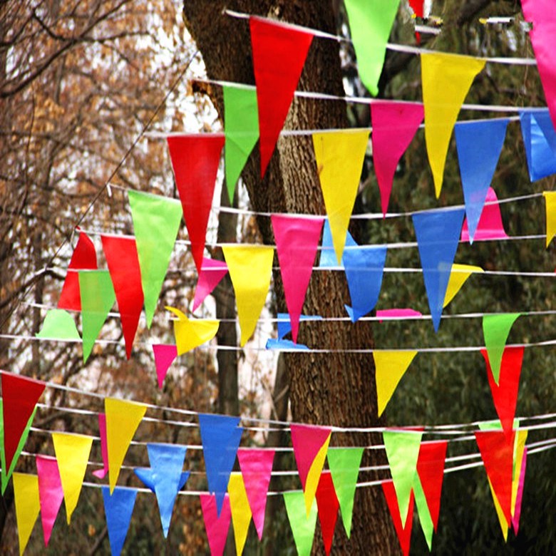 Colorful red period small bunting Wedding with wedding color strip decorative ribbons pennant Outdoor scene decoration outdoor