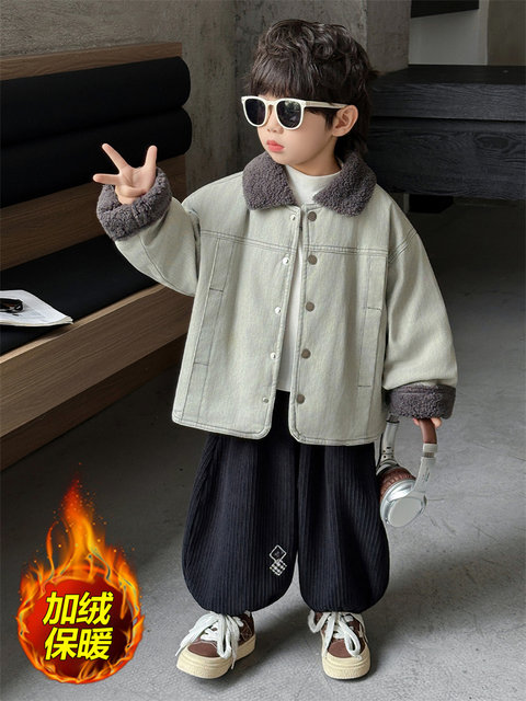 Boys' Fleece-Lined Jacket Autumn and Winter 2025 New Stylish Thickened Jacket for Boys Children's Padded Denim Top
