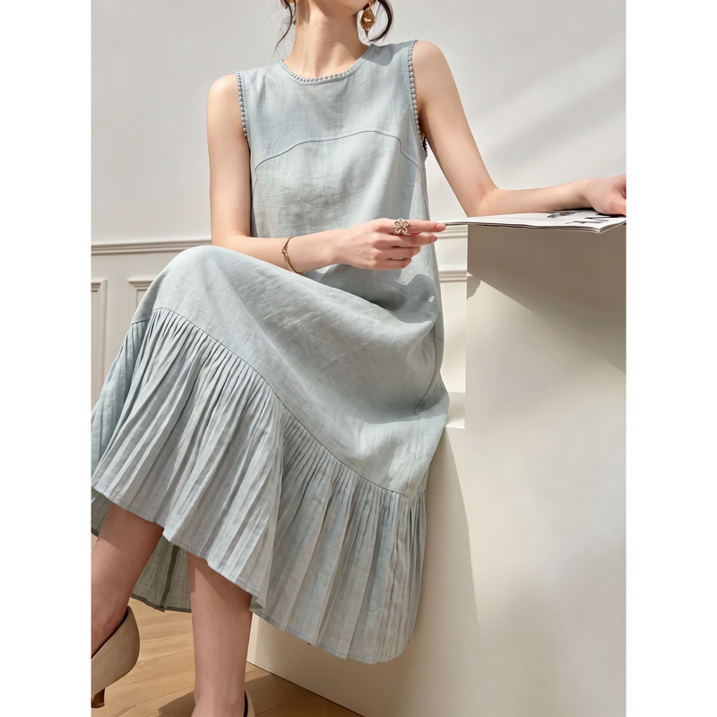 Commuting Casual Blue Sleeveless Vest-Style Round-Neck Long Dress, Unique and Non-Repetitive Design, High-End and Elegant Commuting Casual Blue Sleeveless Vest-Style Round-Neck Long Dress, Unique and Non-Repetitive Design, High-End and Elegant