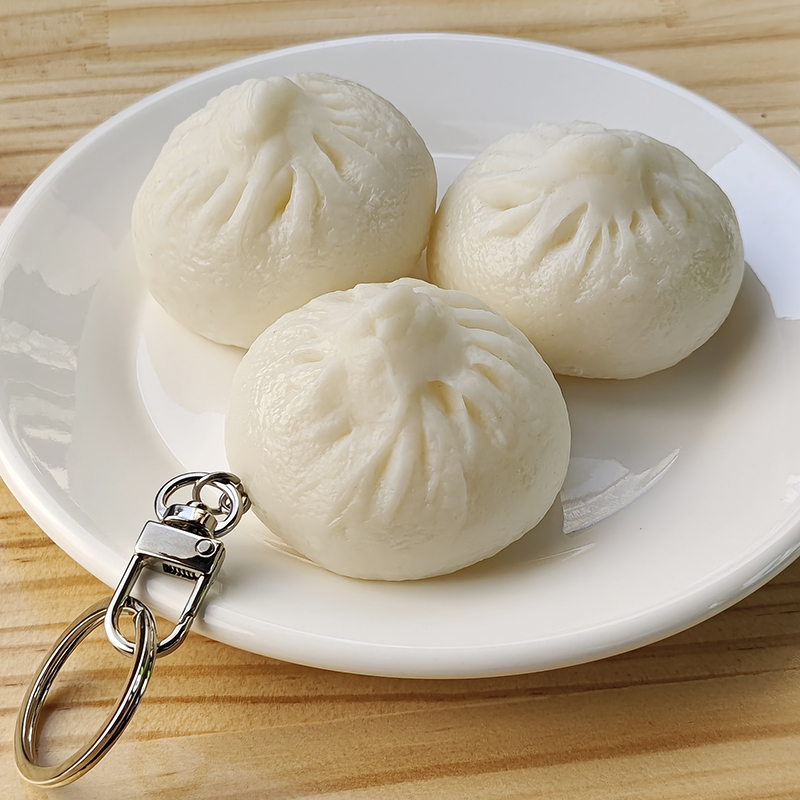 Freshly Baked Bun Keychain, Simulated Meat Steamed Bun, Xiaolongbao, Backpack Pendant, Gift for Men and Women, Couples, Students
