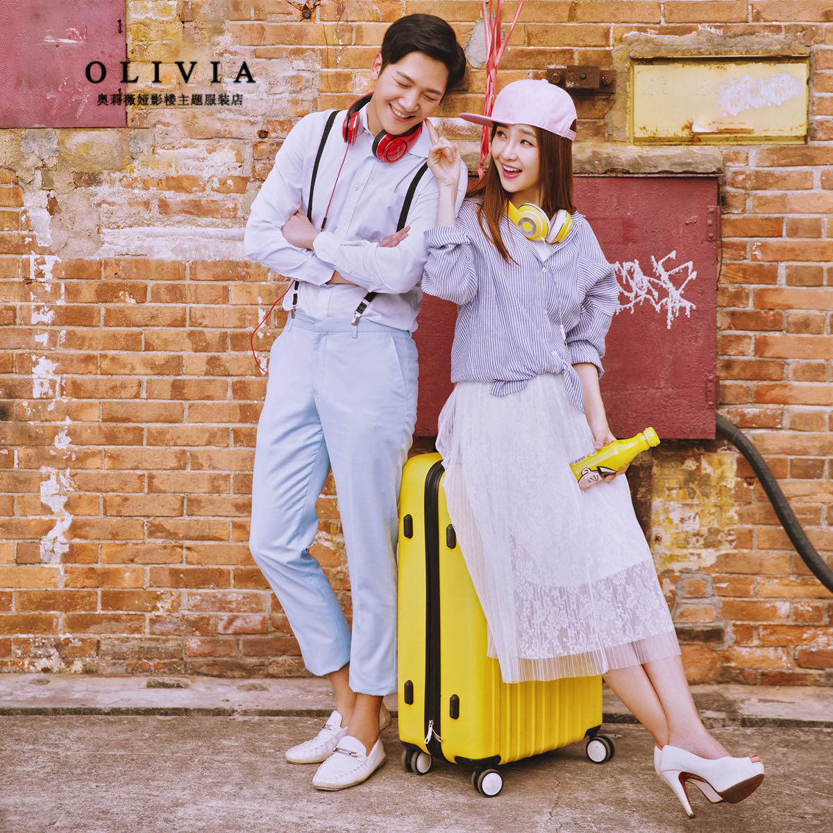 In the spring and summer of 2019 new camera gallery themed clothing couple plain clothes take a wedding photography write a genuine small dress