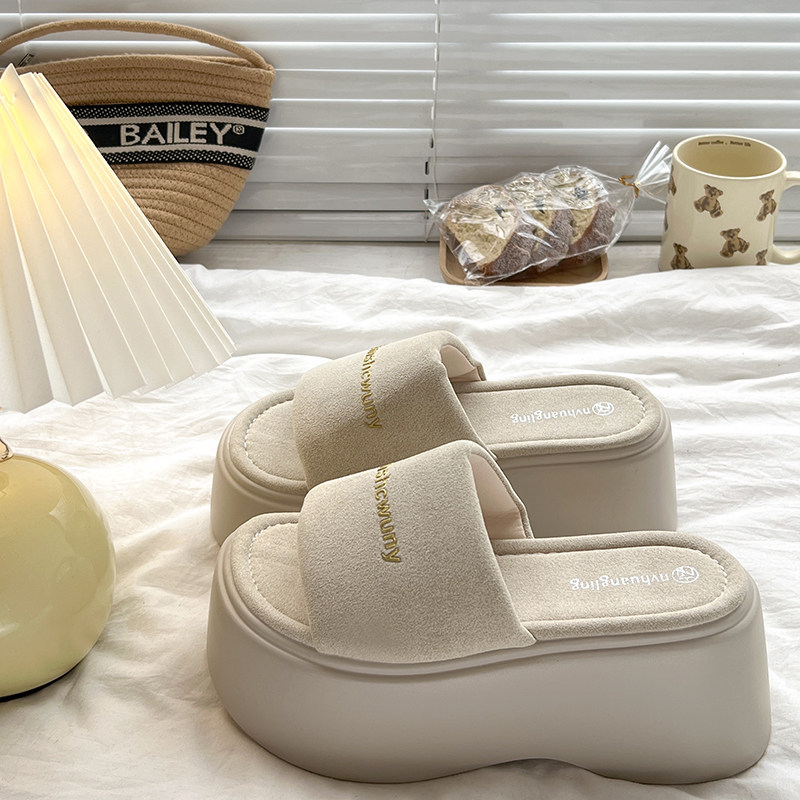 Thick-Soled Height-Increasing Versatile Slippers for Women, Summer Outdoor Wear, 2026 Popular Retro French Casual Lazy Style Slip-On Sandals