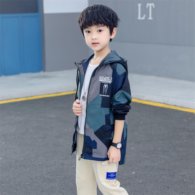 áo khoác mùa xuân Boys Thu 2020 trẻ em mới của Hàn Quốc phiên bản của giữa mùa thu và bầu không khí nước ngoài trẻ em lớn trong mùa thu dài áo gió thủy triều