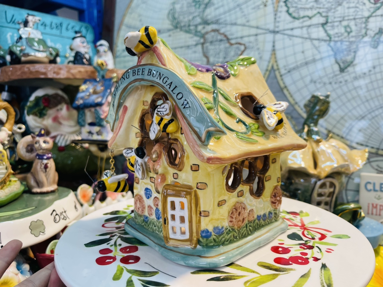 High quality ceramic house bee BLUE SKY blue honeycomb candle house home decoration gift counter