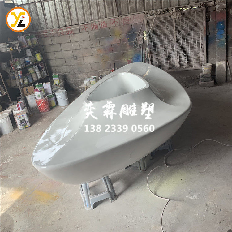 White Fashion Anomalous Triangle Casual Seat Mall Machinery Factory Tourist Area Multiplayer Rest Fiberglass Flower Pots Bench