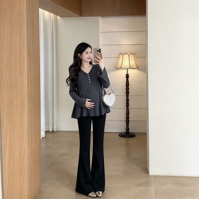 Maternity Wear for Autumn, Tops That Don'T Show Pregnancy and Cover the Belly, New Autumn and Winter Knitted Base Shirts, Belly-Supporting Flared Pants Two-Piece Set Maternity Wear for Autumn, Tops That Don'T Show Pregnancy and Cover the Belly, New Autumn and Winter Knitted Base Shirts, Belly-Supporting Flared Pants Two-Piece Set