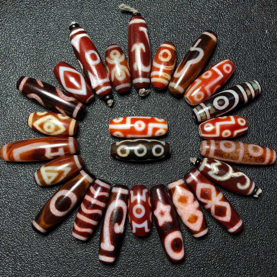 0615157 天然石血系龍紋天珠｜ハンドメイド