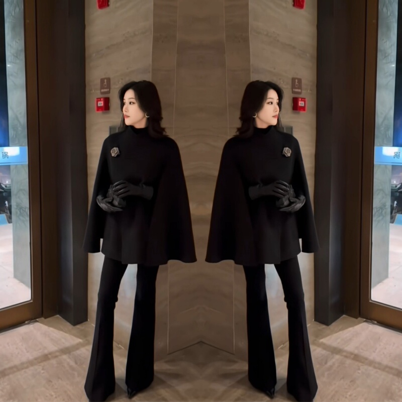 Black High-End Double-Sided Woolen Cape Coat for Women 2026 Summer New Style Elegant Mid-Length Woolen Coat