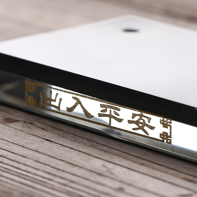 Creative car car ornaments anti-skid pad perfume base car gear to attract wealth and safety bead accessories