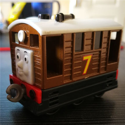 Alloy Train No. 7 Toby Carriage Fat and Lean Supervisor Winston Alloy Hook Connection Train Toy
