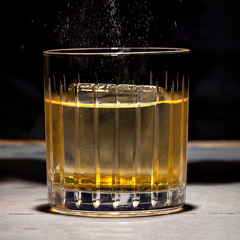 Bar European creative glass classical carved whisky round ice hockey cocktail glass rock spirit glass