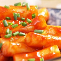 Korean fried rice cakes rice cakes spicy fried rice cakes 3 Korean specialty snacks