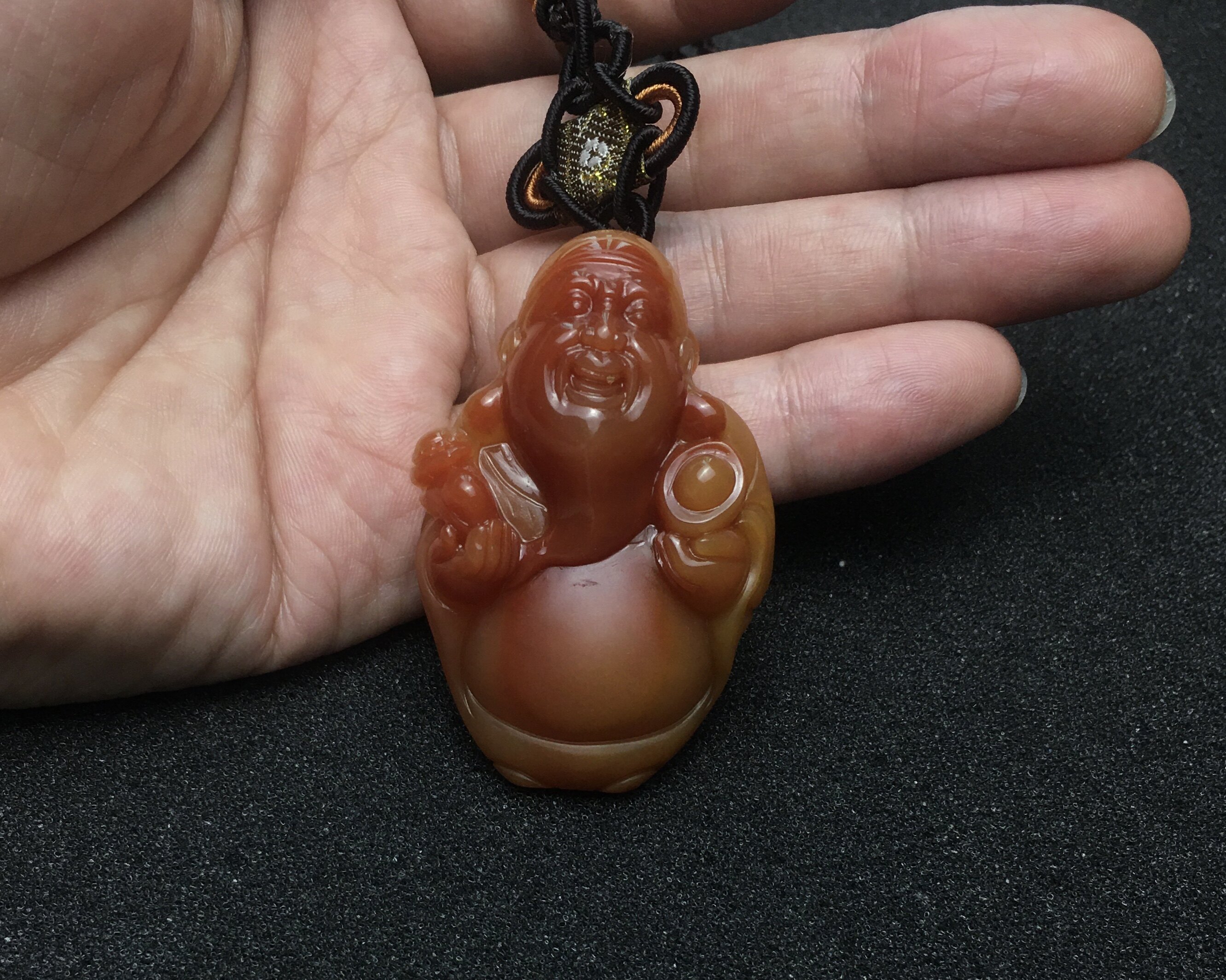 Gods made a piece of Yunnan Huanglong Yu to recruit money into the treasure of the treasure God playing a natural jade fake ten