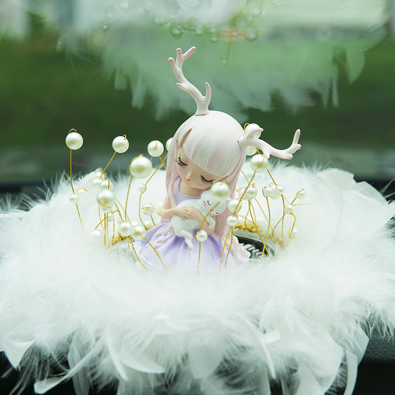 Car Pendulum Crown Feather Onboard Creative Goddess Upmarket Interior Decoration Net Red Mini Sedan Shake Sound Cute