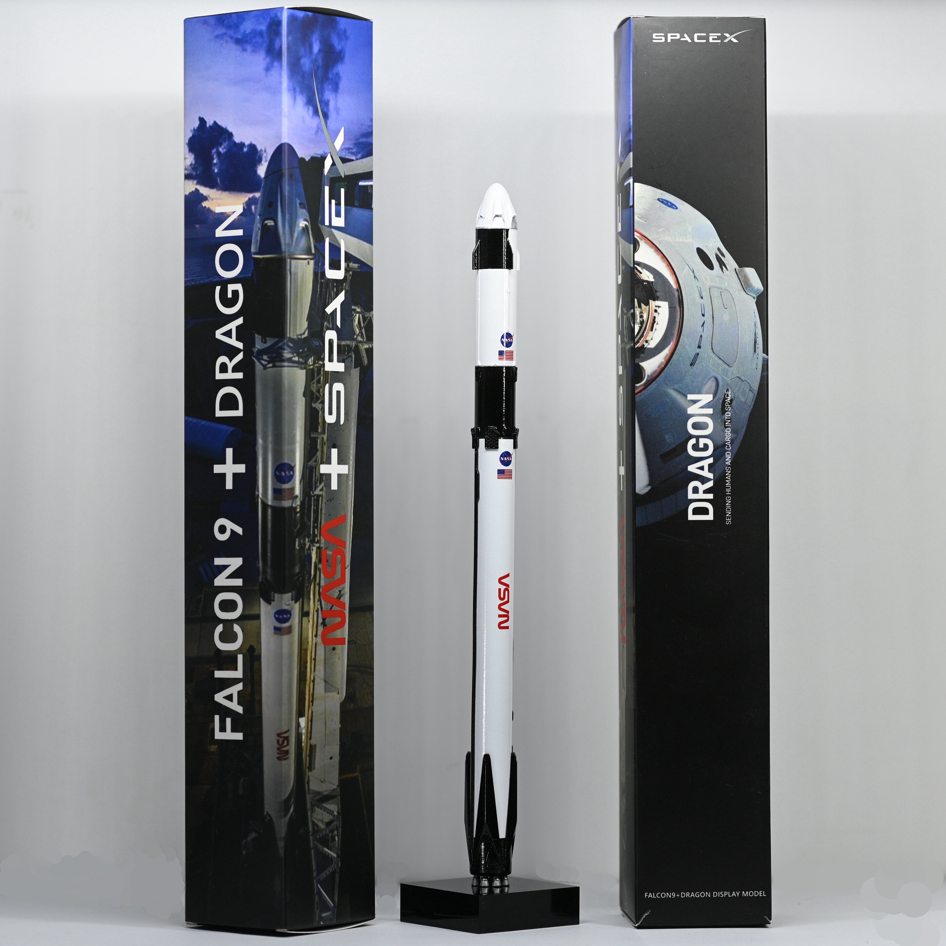 SpaceX Falcon IX - Crew Dragon spacecraft rocket model, Crew Dragon spacecraft static model 1: 233