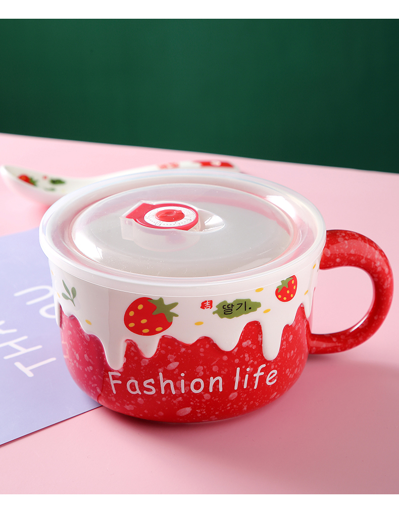 The creative move of strawberry ceramic terms rainbow such as bowl with cover spoon handle jobs single lovely student lunch box household utensils