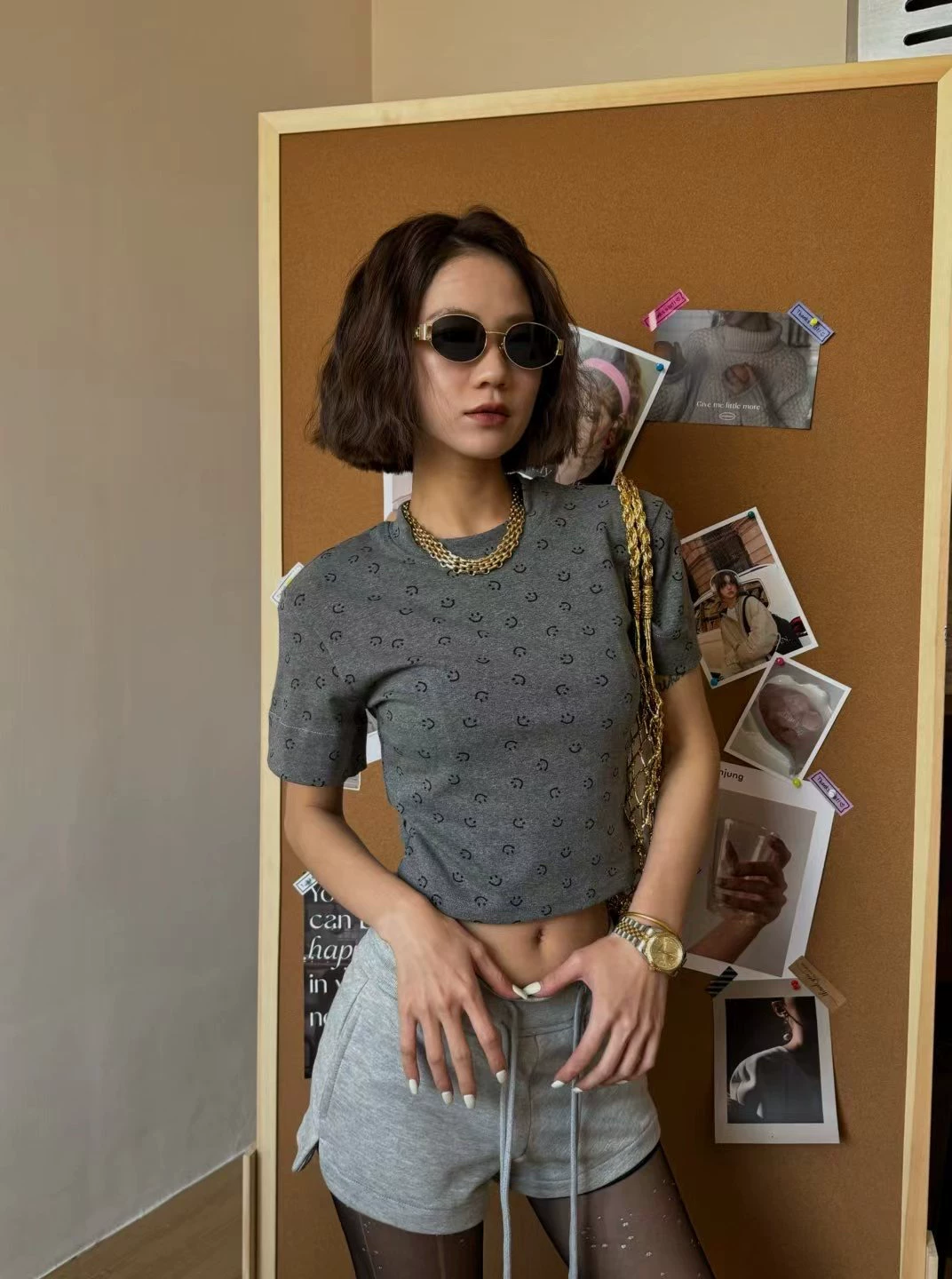Натуральные плечевые накладки, весенняя футболка, облегающая, slim fit, с коротким рукавом