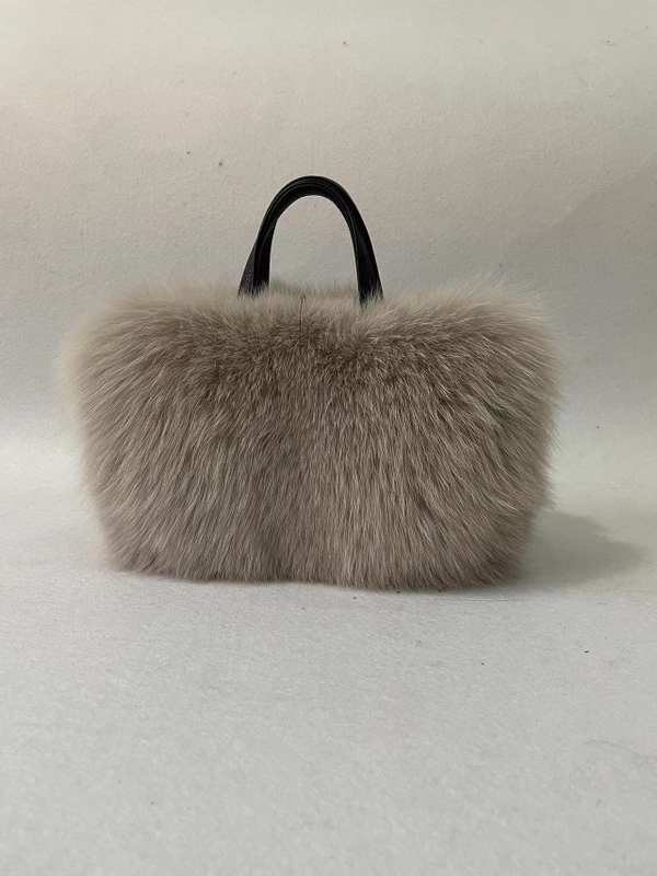 New Style Fox Fur Handbag for Women, Autumn and Winter Fashion Versatile Tote Bag, Shoulder Bag, Genuine Leather and Fur Bag