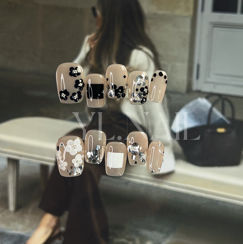 【Yl.Nail Black and White Minimalism】Handmade Nail Tips ins Unique Glitter Ab Black and White Simple High-End Wearable Nails