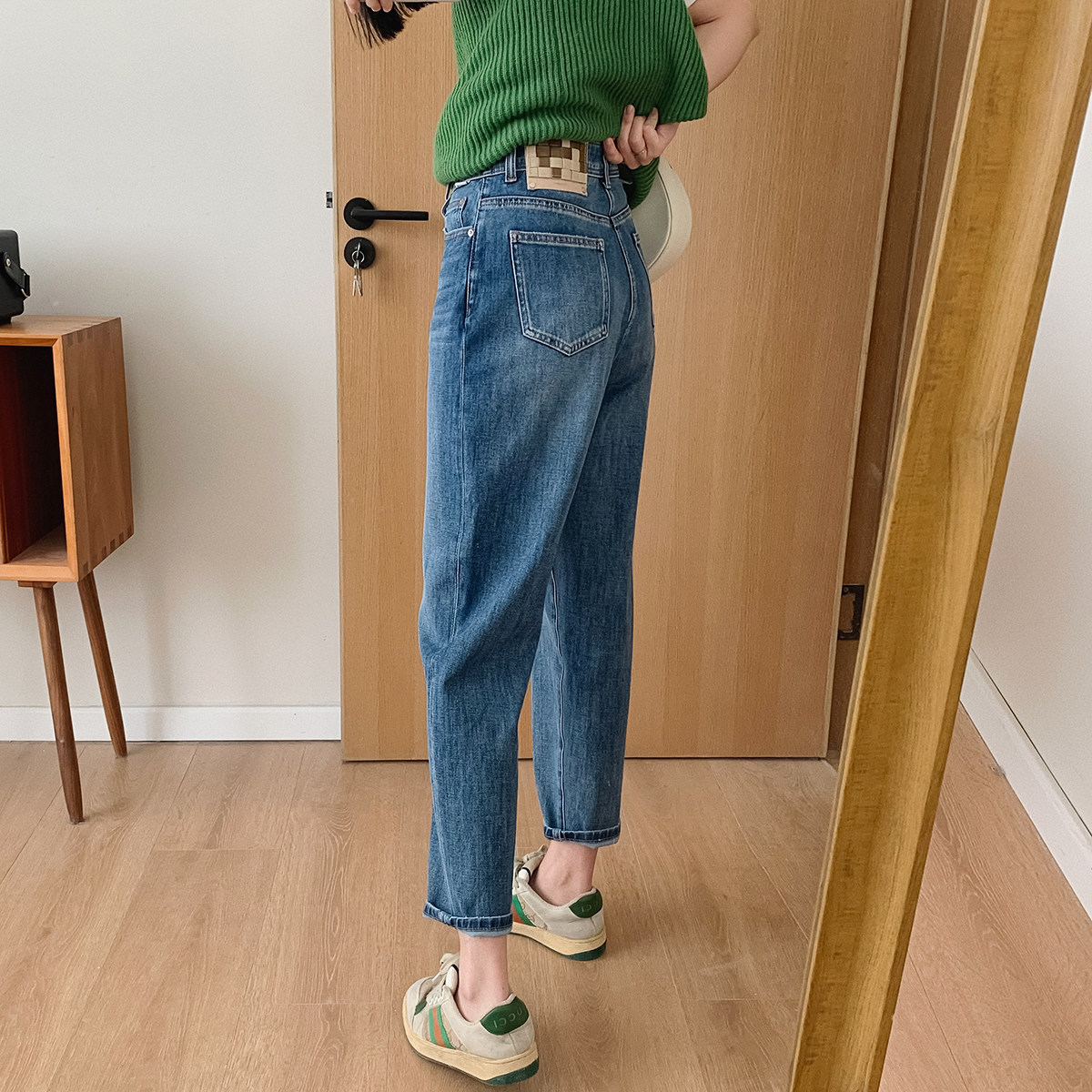 Big Bite Homemade 2022 Spring Summer New Leather Mark Old Daddy Pants Woman Harun Pants Loose High Waist Elastic Straight Drum Jeans