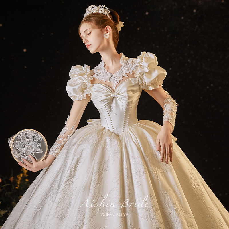 Aishini Original Design < Dul > Satin Wedding Dress 2023 New Bride Retro Advanced Out of the Winter-Taobao