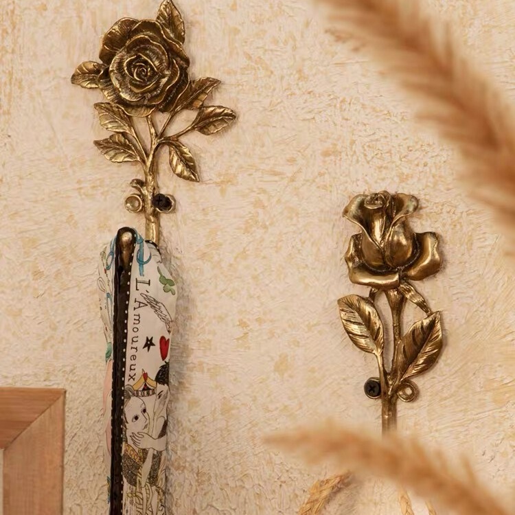 French-Style Vintage Decorative Hook for Entryway, Creative Single Hook for Clothes, Keys, and Flowers, No Drilling Required