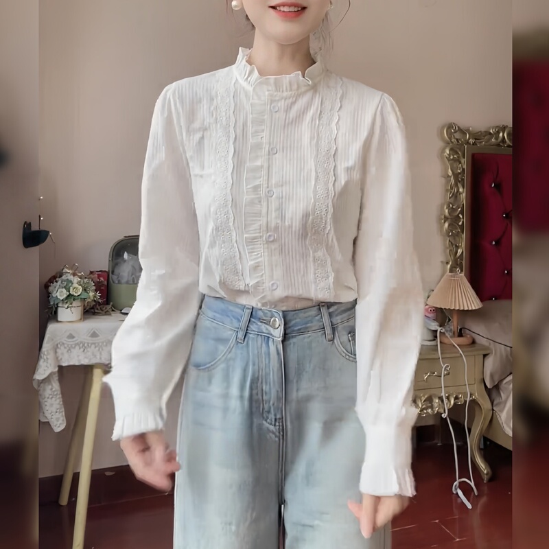 French-Style Stunning Age-Reducing Stand-Up Collar White Lace Vintage Shirt 2026 Spring and Autumn Dark Pattern Niche Ruffled Top